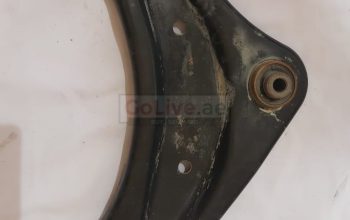 NISSAN JUKE 2014 TO 2017 RIGHT LOWER CONTROL ARM PART NO 545005SN1A ( NISSAN GENUINE USED PARTS )