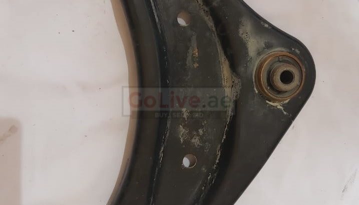 NISSAN JUKE 2014 TO 2017 RIGHT LOWER CONTROL ARM PART NO 545005SN1A ( NISSAN GENUINE USED PARTS )