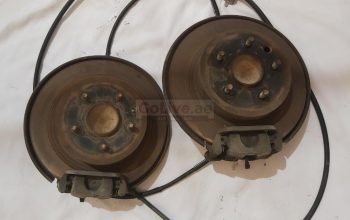 NISSAN JUKE 2014 TO 2017 REAR KNUCKLES RIGHT and LEFT PART NO 555011KD0A/555021KD0A ( NISSAN GENUINE USED PARTS )