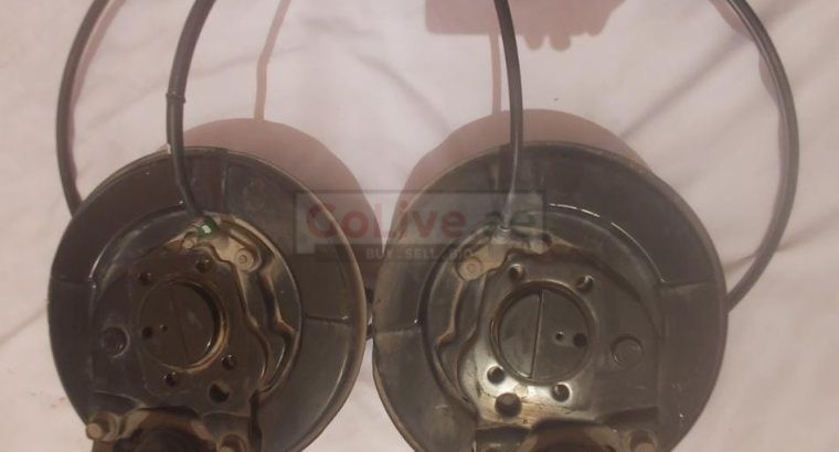 NISSAN JUKE 2014 TO 2017 REAR KNUCKLES RIGHT and LEFT PART NO 555011KD0A/555021KD0A ( NISSAN GENUINE USED PARTS )