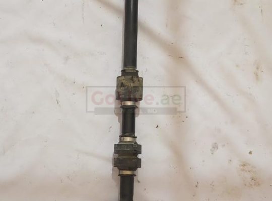 NISSAN JUKE 2015 TO 2017 FRONT RIGHT AXLE PART NO 392685U007 ( NISSAN GENUINE USED PARTS )