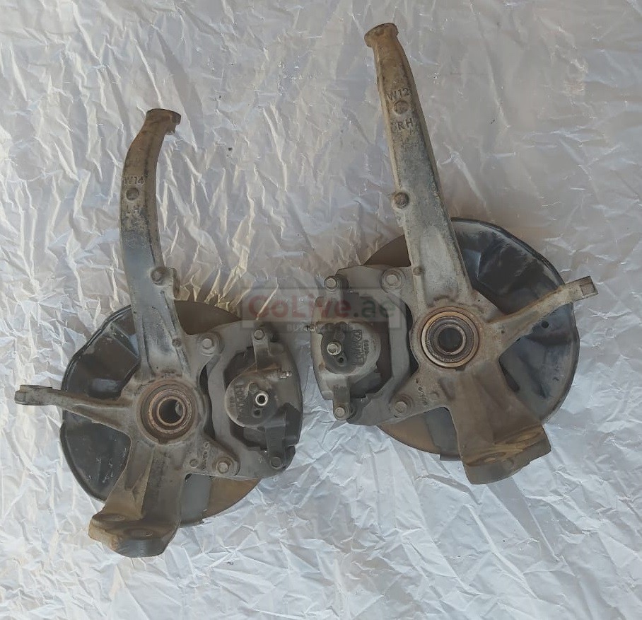 FORD FUSION 2010 TO 2012 FRONT RIGHT and LEFT KNUCKLE PART NO BE5Z3K185A/BE5Z3K186A ( FORD GENUINE USED PARTS )