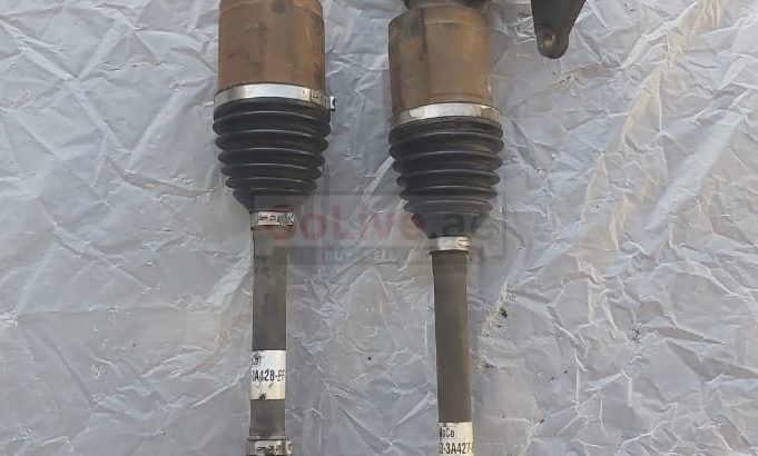 FORD FUSION 2010 TO 2012 FRONT RIGHT and LEFT AXLE SHAFT PART NO AE533A427FA/AE533A428FF (FORD USED GENUINE PARTS)