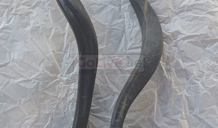 FORD FUSION 2010 TO 2012 REAR LOWER CONTROL ARM RIGHT and LEFT PART NOS BE5Z3078B/BE5Z3079A ( GENUINE FORD USED PARTS )