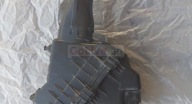 FORD FUSION 2010 TO 2012 AIR FILTER PART NO CDQ9B ( FORD GENIUNE USED PARTS )