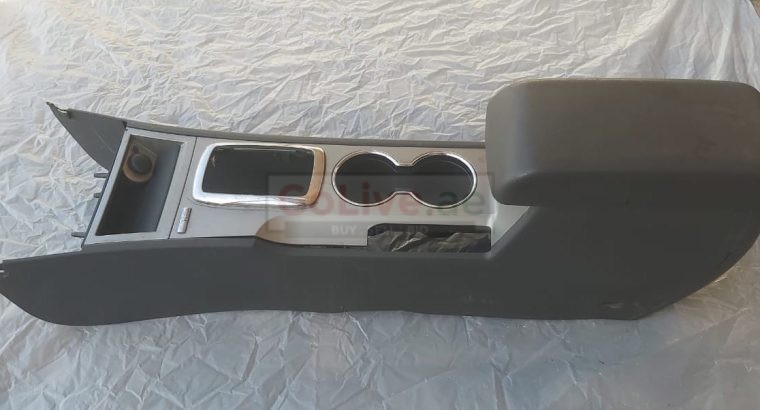 FORD FUSION 2010 COMPLETE CENTER CONSOLE PART NO AE5Z-54045A36-DB ( Genuine Used FORD Parts )