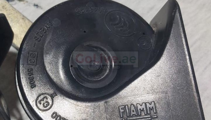 FORD FUSION HORN PART NO AM80S55306 ( FORD GENUINE USED PARTS )