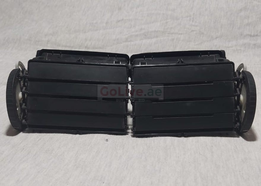 FORD FUSION 2010 TO 2012 RIGHT and LEFT DASH AC VENT PART NO AE5319C681AOW/AE5319C682AOW ( FORD GENUINE USED PARTS )