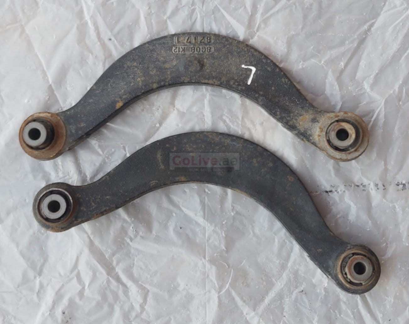 FORD FUSION 2009 TO 2012 RIGHT & LEFT UPPER CONTROL ARM PART NO AE5Z-5500-A/AE5Z-5500-A ( FORD GENUINE USED PARTS )