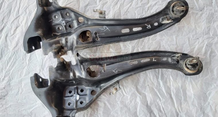 FORD FUSION 2009 TO 2012 REAR LEFT & RIGHT TRAILING ARM PART NO 4M8Z-5500-A/4M8Z-5500-B ( FORD GENIUNE USED PARTS )
