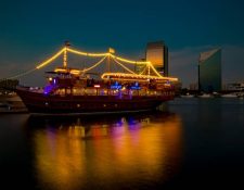 Dubai Sunset Dhow Dinner