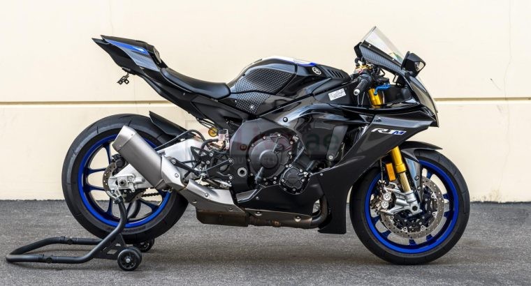 2020 Yamaha YZF-R1M