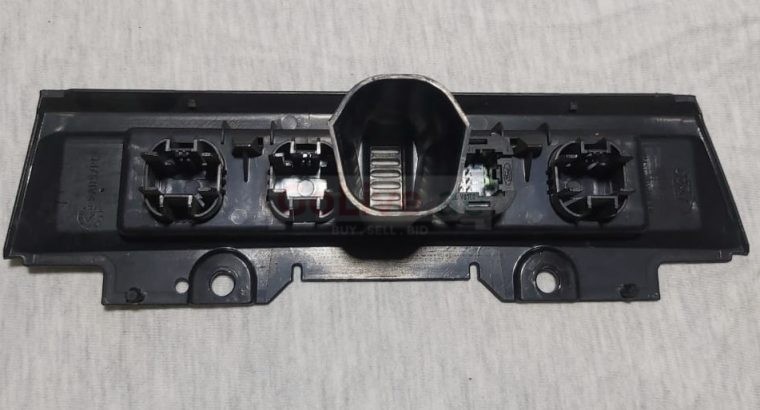 FORD FOCUS 2004 TO 2010 WINDSCREEN HEATER CONTROL PART NO 4M5113D734BC ( FORD GENUINE USED PARTS )