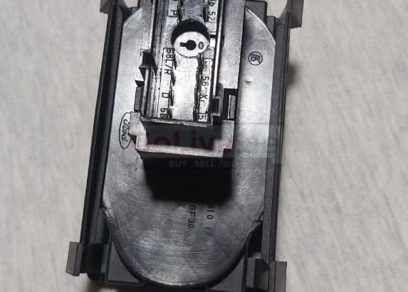 FORD FOCUS 2005 TO 2011 LIGHTS SWITCH PART NO 7M5T13AO24EA ( FORD GENUINE USED PARTS )