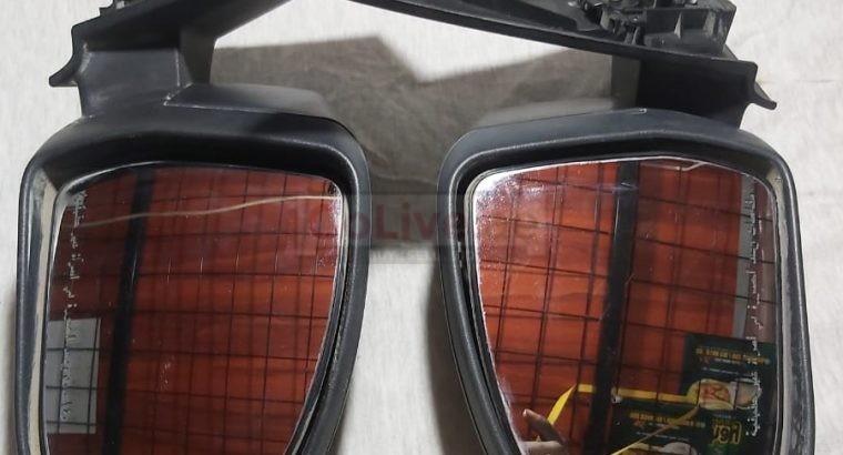 FORD FOCUS 2008 TO 2012 SIDE MIRRORS RIGHT & LEFT PART NO 212836368/212836367 ( FORD GENUINE USED PARTS )