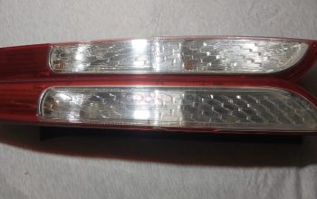 FORD FOCUS 2008 TO 2012 REAR LIGHTS RIGHT and LEFT PART NO 8M5113404AB/8M5113405AB ( FORD GENUINE USED PARTS )
