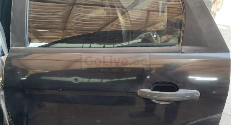FORD FOCUS 2008 TO 2012 LEFT REAR DOOR PART NO 8S4Z5424631A ( FORD GENUINE USED PARTS )