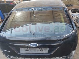 FORD FOCUS 2008 TO 2012 BACK TRUCK/HOOD PART NO 8S4Z5440110B ( FORD GENUINE USED PARTS )