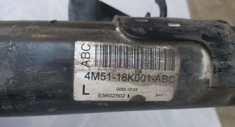 FORD FOCUS 2004 TO 2010 FRONT SHOCK ABSORBER RIGHT and LEFT PART NO 4M5118K001ABC/4M5118045ABC ( FORD GENUINE USED PARTS )