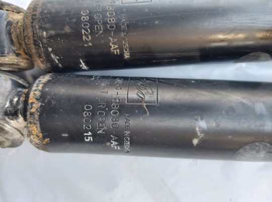 FORD FOCUS 2004 TO 2012 REAR SHOCK ABSORBER RIGHT and LEFT PART NO 4M5118080AAF ( FORD GENUINE USED PARTS )