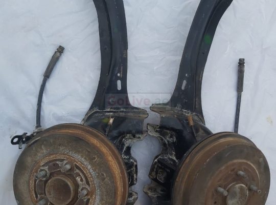 FORD FOCUS 2005 TO 2012 REAR KNUCKLES RIGHT & LEFT PART NO 3M515A968 ( FORD GENUINE USED PARTS )