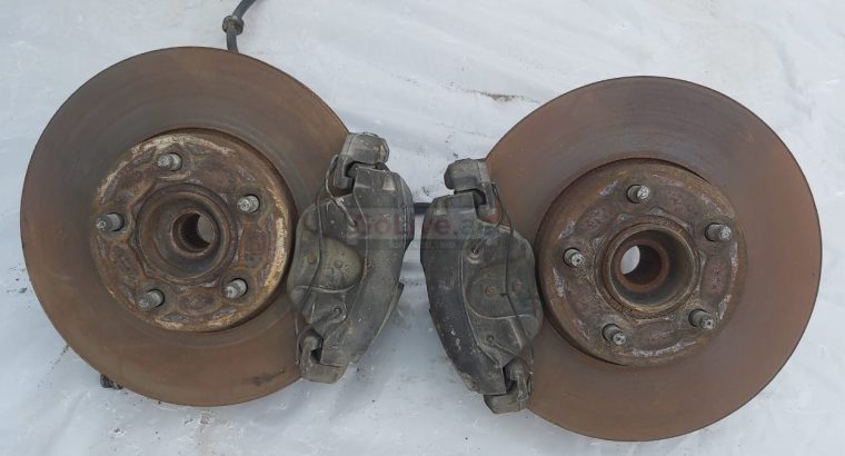 FORD FOCUS 2006 TO 2012 FRONT KNUCKLES RIGHT and LEFT PART NO 3M513K170/3M513K171 ( FORD GENUINE USED PARTS )