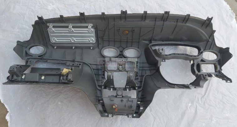 FORD FOCUS 2008 TO 2012 DASHBOARD PART NO 8M51A04305 ( FORD GENUINE USED PARTS )