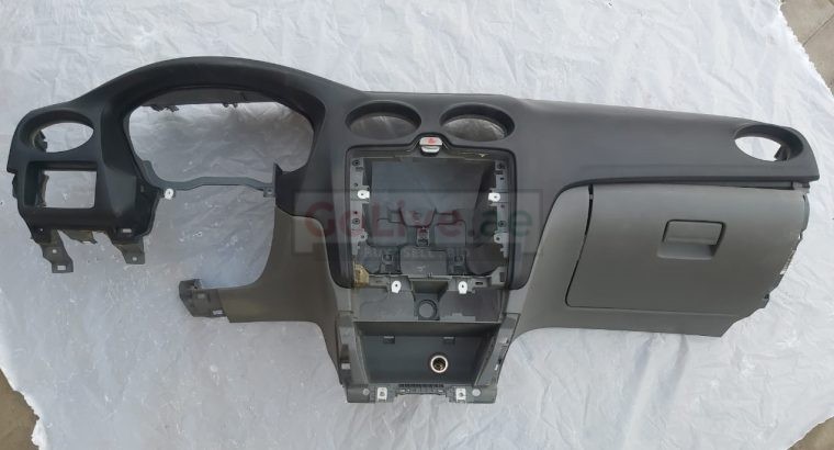 FORD FOCUS 2008 TO 2012 DASHBOARD PART NO 8M51A04305 ( FORD GENUINE USED PARTS )