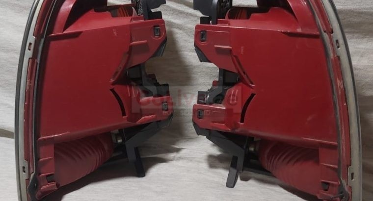 MINI COOPER 2007 TO 2013 TAIL LIGHT RIGHT and LEFT PART NO 0337300 ( MINI COOPER GENUINE USED PARTS )
