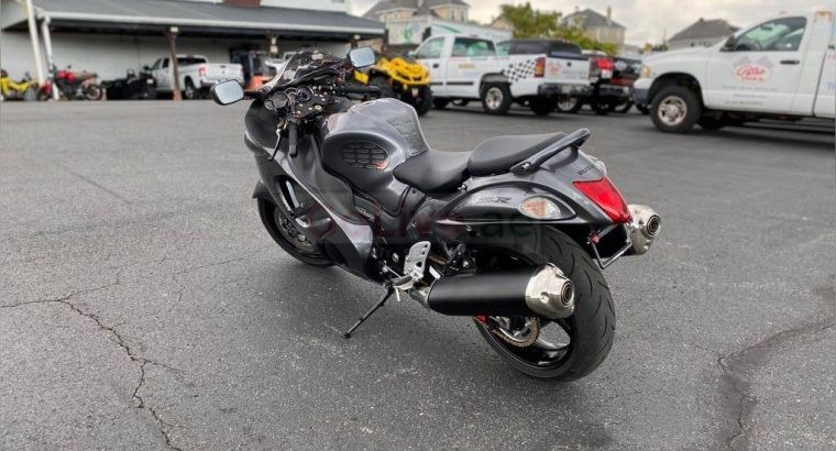2020 Suzuki gsx r1300cc available for sale