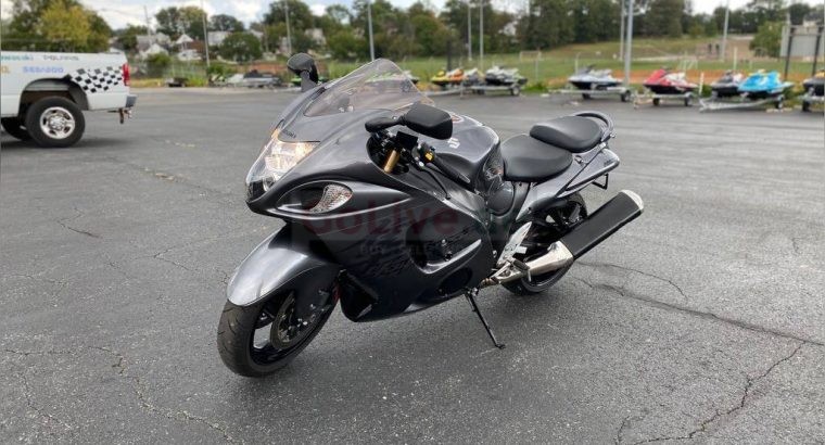 2020 Suzuki gsx r1300cc available for sale