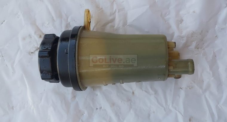 FORD FOCUS 2005 TO 2011 STEERING FLUID TANK PART NO 4M513531AD ( FORD GENUINE USED PARTS )