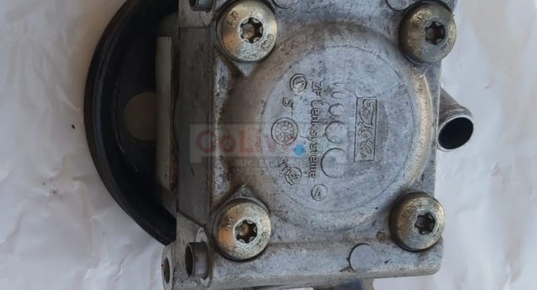 FORD FOCUS 2007 TO 2011 POWER STEERING PUMP PART NO 4M513A696AE ( FORD GENUINE USED PARTS )