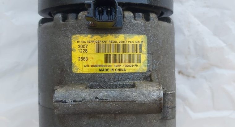 FORD FOCUS 2004 TO 2012 AC COMPRESSOR PART NO 3M5H19D629PH ( FORD GENUINE USED PARTS )