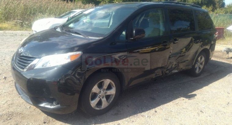 2014 TOYOTA SIENNA LE Us Specs for sale