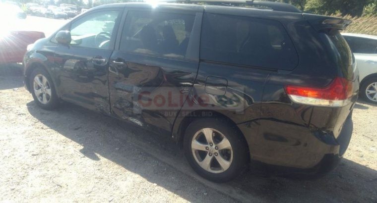 2014 TOYOTA SIENNA LE Us Specs for sale