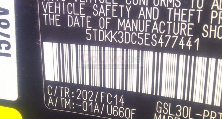 2014 TOYOTA SIENNA LE Us Specs for sale