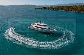 Premium Luxury Yachts (yacht rental Dubai)