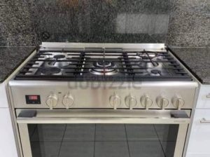 Bosch series8 latest model gas/electric 90x60cm cooker great working