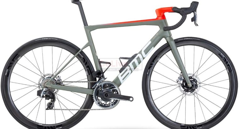 2022 BMC TEAMMACHINE SLR01 TWO ROAD BIKE