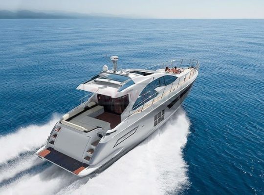 DUBAI, BOOK YOUR YACHT NOW!