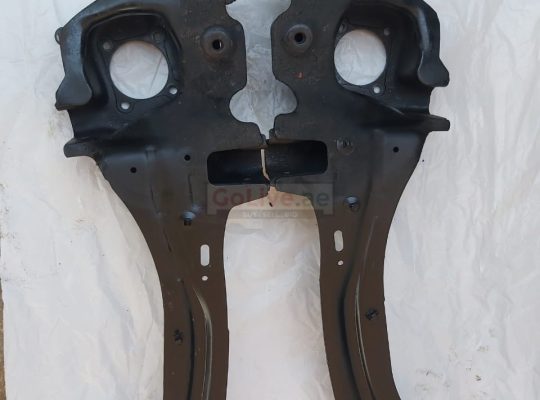 VOLVO C70 2006 TO 2013 REAR TRAILING ARM RIGHT & LEFT PART NO 30736775/30736776 (VOLVO GENUINE USED PARTS )