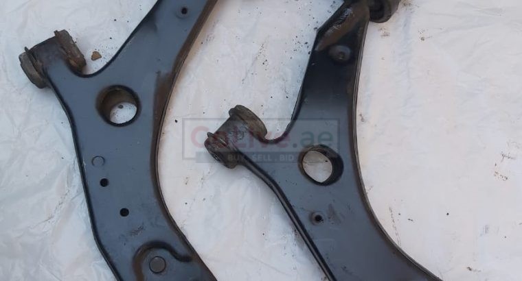 VOLVO C70 2006 TO 2013 LOWER CONTROL ARM RIGHT and LEFT PART NO 31277463 (VOLVO GENUINE USED PARTS )