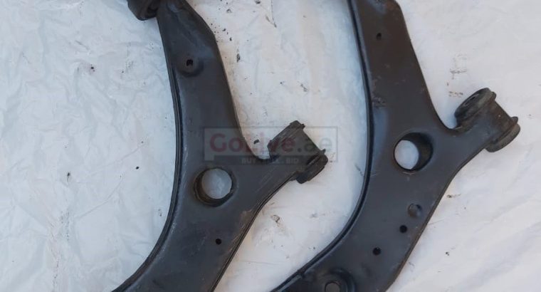 VOLVO C70 2006 TO 2013 LOWER CONTROL ARM RIGHT and LEFT PART NO 31277463 (VOLVO GENUINE USED PARTS )