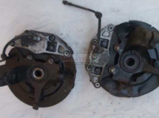 VOLVO C70 2006 TO 2013 FRONT KNUCKLES RIGHT and LEFT PART NO 3M513K170/3M513K171 (VOLVO GENUINE USED PARTS )