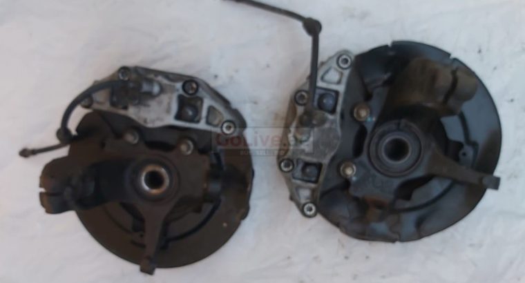 VOLVO C70 2006 TO 2013 FRONT KNUCKLES RIGHT and LEFT PART NO 3M513K170/3M513K171 (VOLVO GENUINE USED PARTS )
