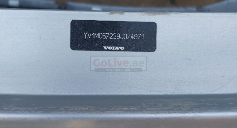 VOLVO C70 2006 TO 2010 FRONT BUMPER PART NO 39870638 (VOLVO GENUINE USED PARTS )