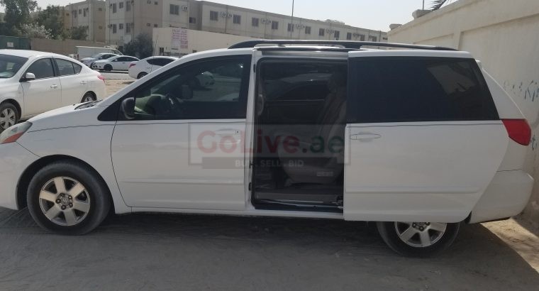 8 seater carlift available dubai to all in emirates