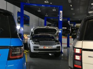 Range Rover Service Center in Dubai