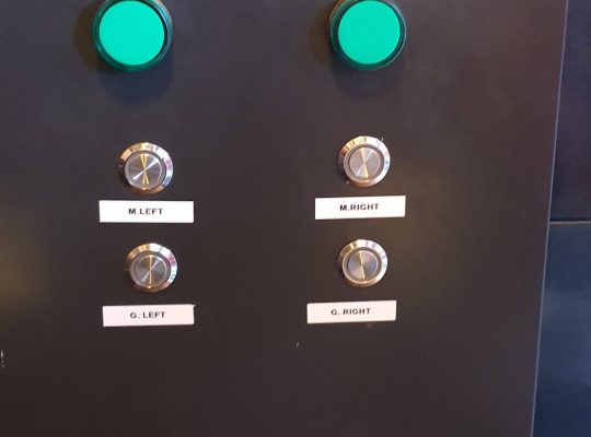 Dumbwaiter lift in Dubai UAE